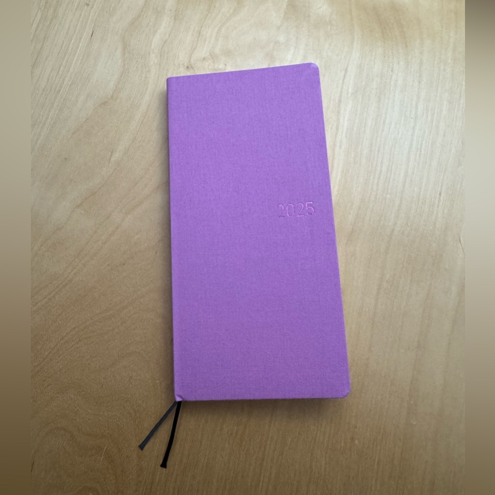 Hobonichi Weeks Mega 2025 Sweet Purple